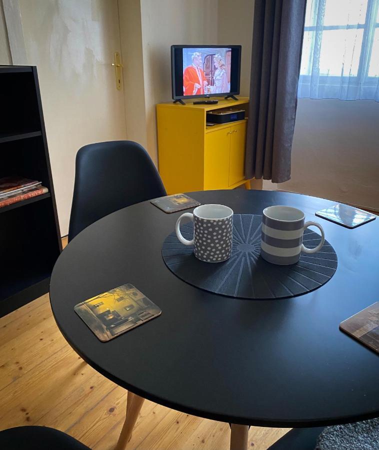 Utulny Byt Pod Prazskym Hradem Apartamento Praga Exterior foto